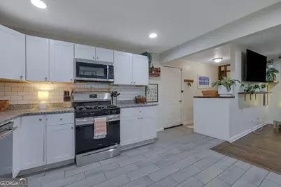 647 Alfred Road NW, Atlanta, GA 30331 - Photo 3