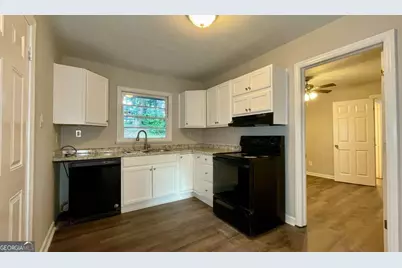 2744 Fairlane Drive SE, Atlanta, GA 30354 - Photo 9