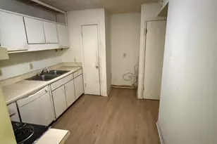 7560 Taylor Rd, Riverdale, GA 30274 - Photo 9