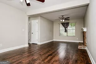 6155 Raleigh Oaks Ct, Lithonia, GA 30058 - Photo 9