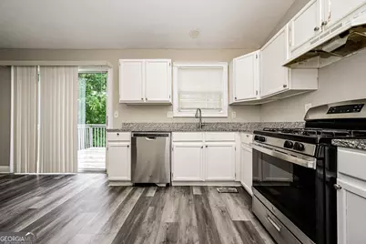 6155 Raleigh Oaks Court, Lithonia, GA 30058 - Photo 7