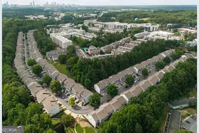 1140 Liberty Parkway NW, Atlanta, GA 30318 - Photo 7