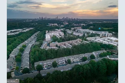 1140 Liberty Parkway NW, Atlanta, GA 30318 - Photo 3