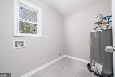 665 S Eugenia Place NW, Atlanta, GA 30318 - Photo 21