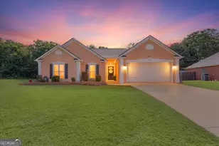 303 Blake Terrace, Warner Robins, GA 31088 - Photo 1