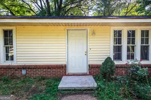 156 Crestwood Dr, Toccoa, GA 30577 - Photo 3
