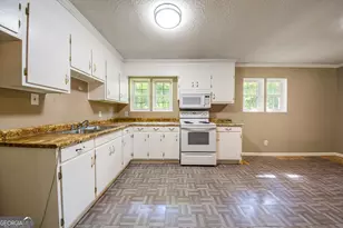 156 Crestwood Dr, Toccoa, GA 30577 - Photo 17