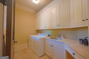 840 Camden Park Ct NE, Atlanta, GA 30342 - Photo 11