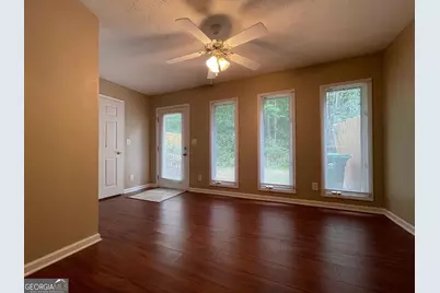 2962 Stonecrest Lane, Lithonia, GA 30038 - Photo 11