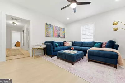 674 Jett Street NW, Atlanta, GA 30318 - Photo 3