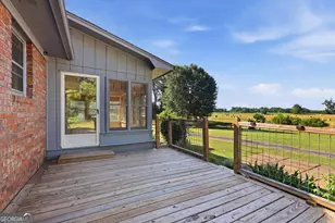 71 Poole Cir, Carnesville, GA 30521 - Photo 9