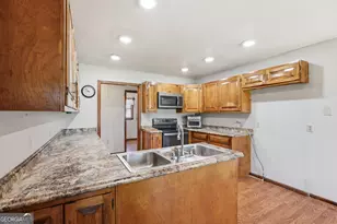 71 Poole Cir, Carnesville, GA 30521 - Photo 13