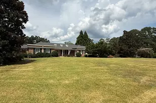 651 Brook Cir, Griffin, GA 30224 - Photo 65