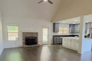 338 Brookstone Dr, Carrollton, GA 30116 - Photo 9