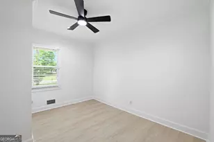 501 Pineview Dr SE, Smyrna, GA 30082 - Photo 17