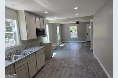 305 Smith Street, Dublin, GA 31021 - Photo 7