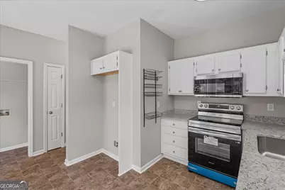 8627 Foxridge Drive, Winston, GA 30187 - Photo 13