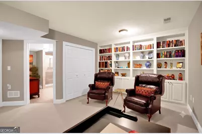 5464 Glenridge View NE, Atlanta, GA 30342 - Photo 13