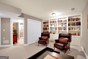 5464 Glenridge View NE, Atlanta, GA 30342 - Photo 13
