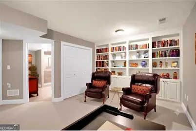 5464 Glenridge View NE, Atlanta, GA 30342 - Photo 13