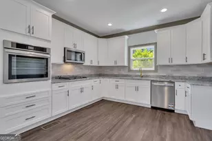 31 Pinson St, Newnan, GA 30263 - Photo 17