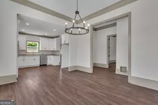 31 Pinson St, Newnan, GA 30263 - Photo 13