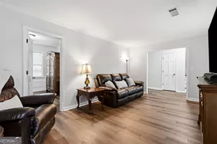 1167 Hutch Ln, Snellville, GA 30078 - Photo 5