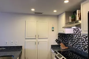 3481 Lakeside Dr NE, Atlanta, GA 30326 - Photo 15