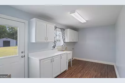 415 Walter Street, Odum, GA 31555 - Photo 17
