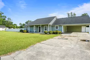 415 Walter St, Odum, GA 31555 - Photo 5