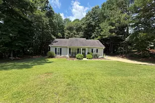 425 Hampton Green Dr, Lagrange, GA 30240 - Photo 3