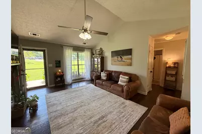 425 Hampton Green Drive, Lagrange, GA 30240 - Photo 5