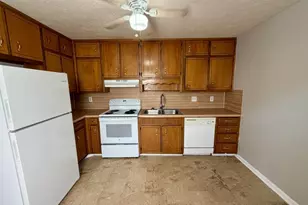 1780 Southgate Ln SE, Conyers, GA 30013 - Photo 5