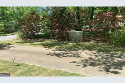 3629 Embry Circle Circle, Atlanta, GA 30341 - Photo 17