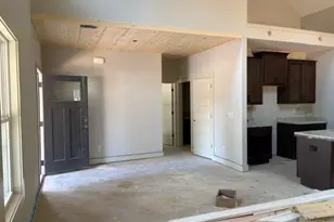 141 Frst Gln Dr, Cleveland, GA 30528 - Photo 5