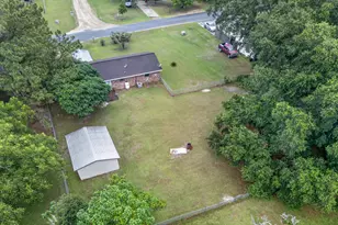 137 Timber Ln, Waycross, GA 31503 - Photo 17