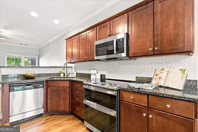 690 Frasier Circle SE, Marietta, GA 30060 - Photo 9