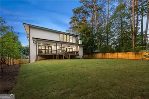 680 Carriage Dr, Sandy Springs, GA 30328 - Photo 53