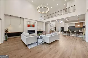 680 Carriage Dr, Sandy Springs, GA 30328 - Photo 15