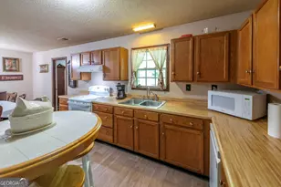 526 Susan Dr, Villa Rica, GA 30180 - Photo 9
