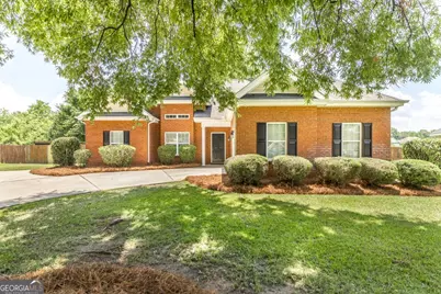 219 Knights Bridge, Warner Robins, GA 31093 - Photo 1