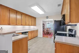 892 Brooks Woolsey Rd, Brooks, GA 30205 - Photo 13