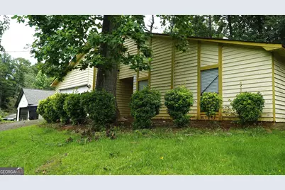 1002 NW Tahoe Trail NW, Lilburn, GA 30047 - Photo 13