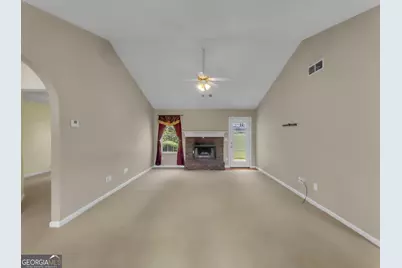 1021 Windsor Drive, Monroe, GA 30656 - Photo 5