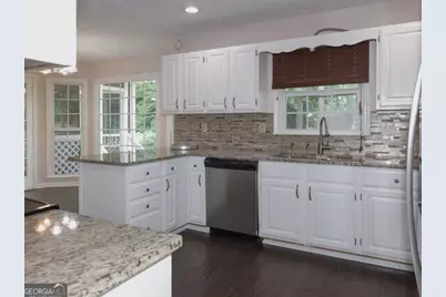 662 Golden Brook Court, Lawrenceville, GA 30043 - Photo 7