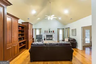201 Fox Ridge Dr, Dublin, GA 31021 - Photo 7
