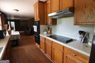 1352 Fairview Rd, Stockbridge, GA 30281 - Photo 3