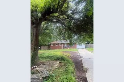 4141 Thurman Road, Forest Park, GA 30297 - Photo 11