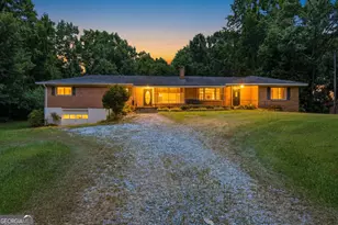 3610 Rock Creek Rd, Toccoa, GA 30577 - Photo 1