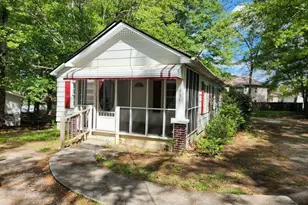 631 Davis Ave, Toccoa, GA 30577 - Photo 1